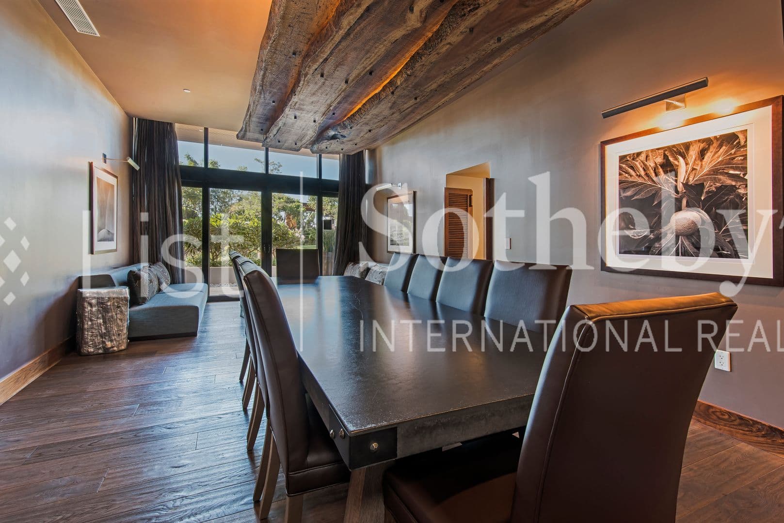 Honolulu Condo: 1555 Kapiolani Blvd #910