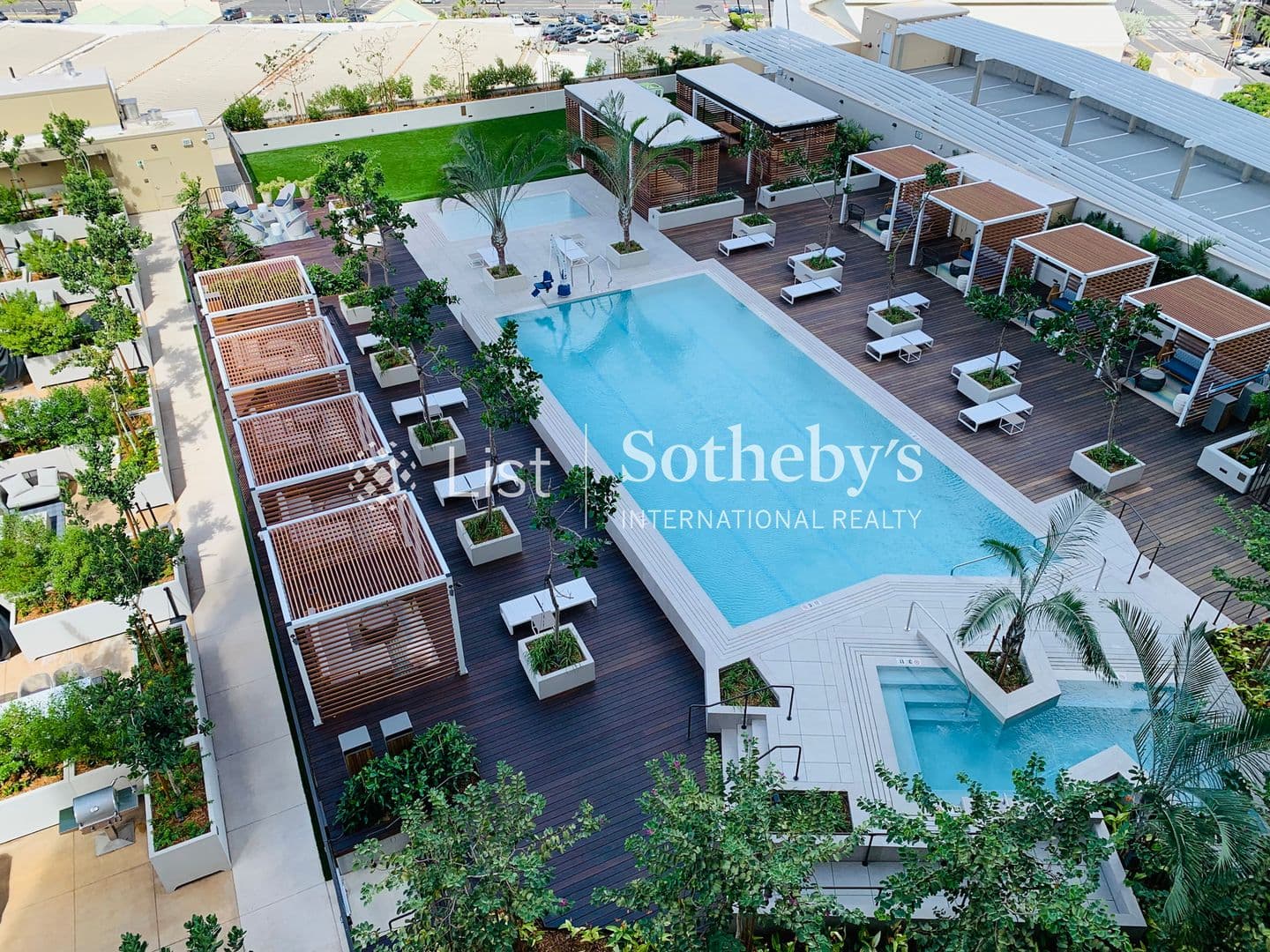 Honolulu Condo: 987 Queen St