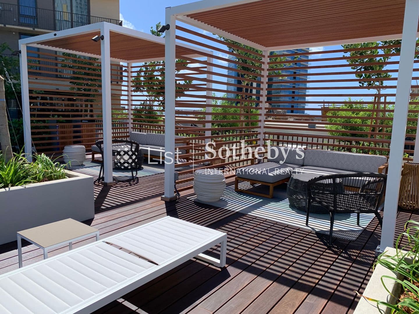 Honolulu Condo: 987 Queen st