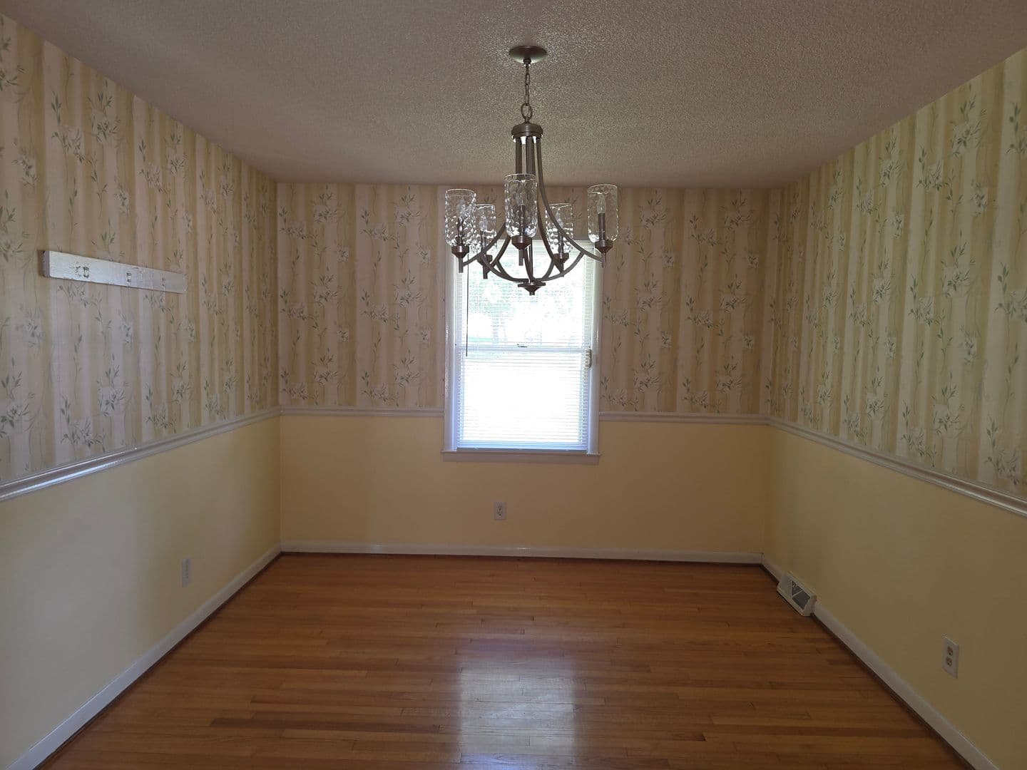 ORANGEBURG House: 3322 HART ST