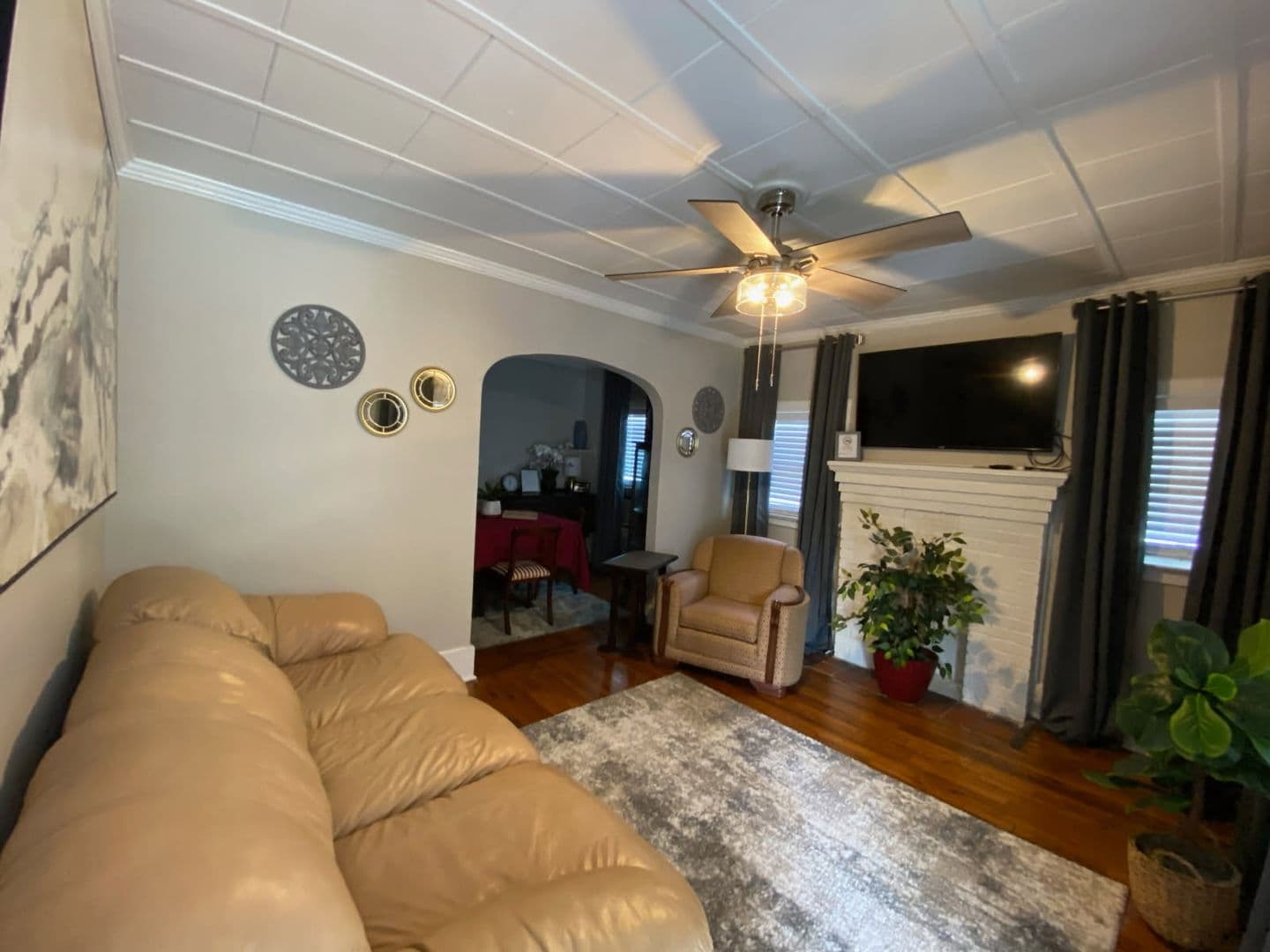 ORANGEBURG House: 2155 MAGNOLIA ST