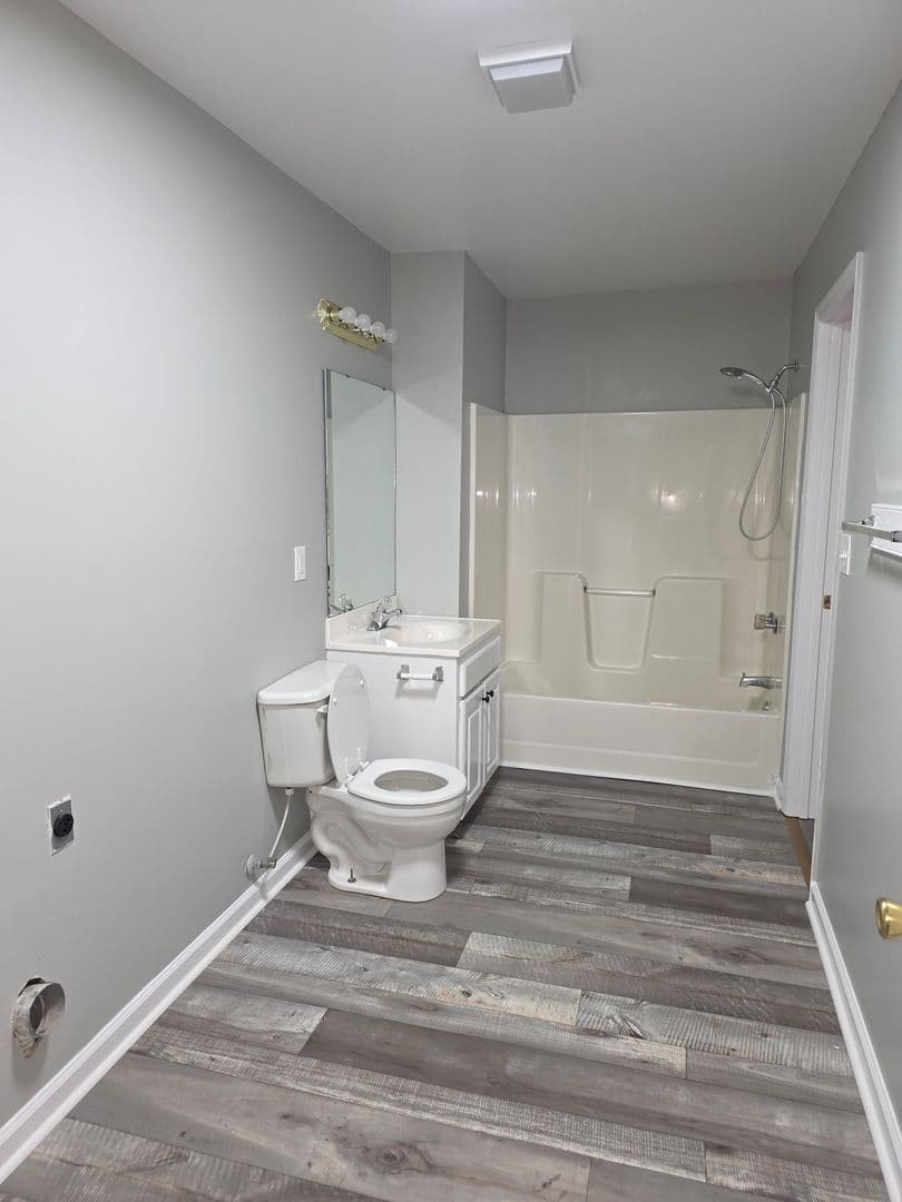 ORANGEBURG Apartment: 123 KEYPORT CT.