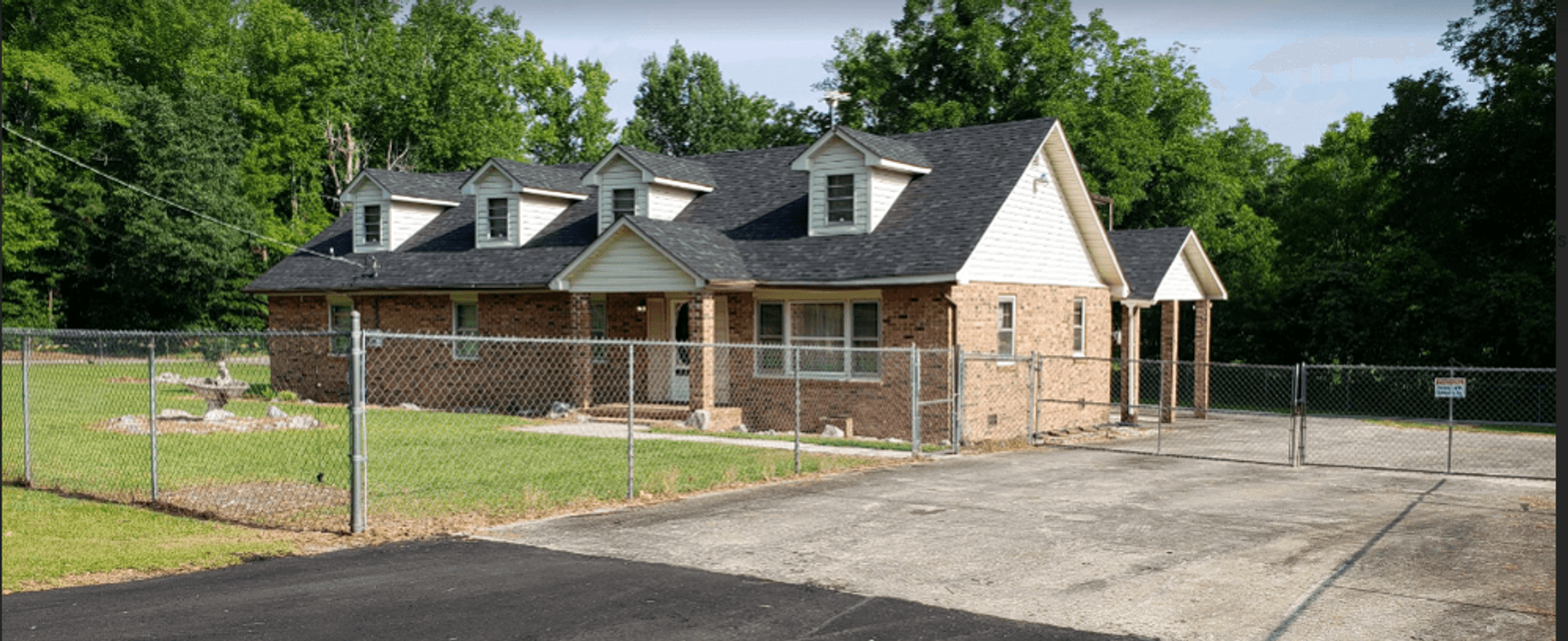 ORANGEBURG House: 1837 WILLIAMS STREET UPSTAIRS