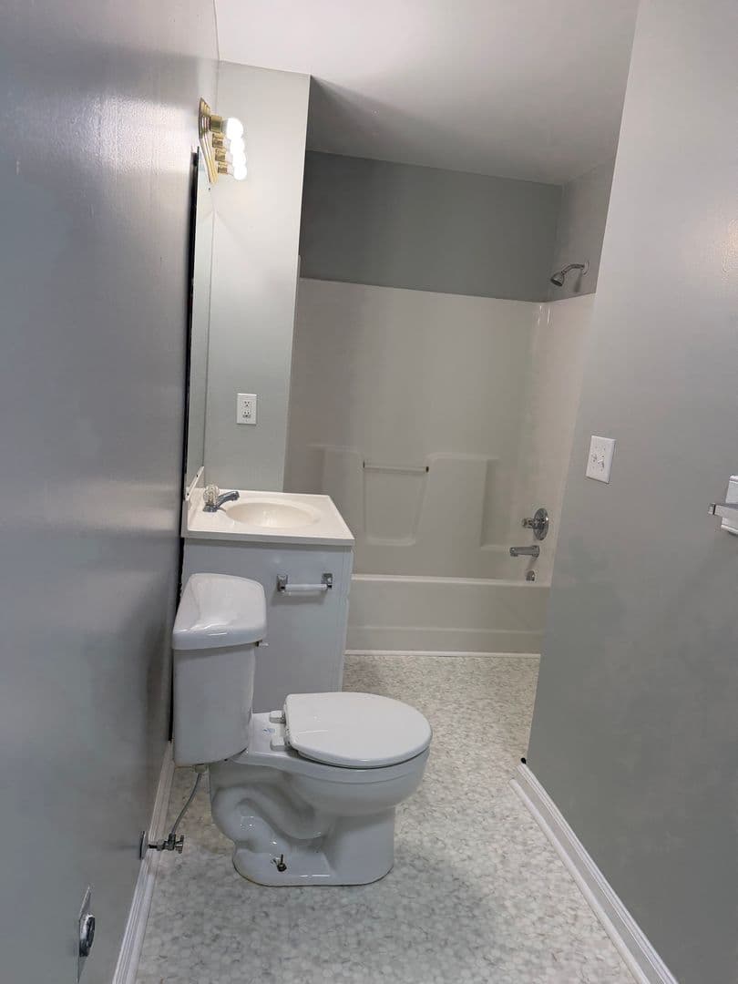 ORANGEBURG Apartment: 142 KEYPORT CT.