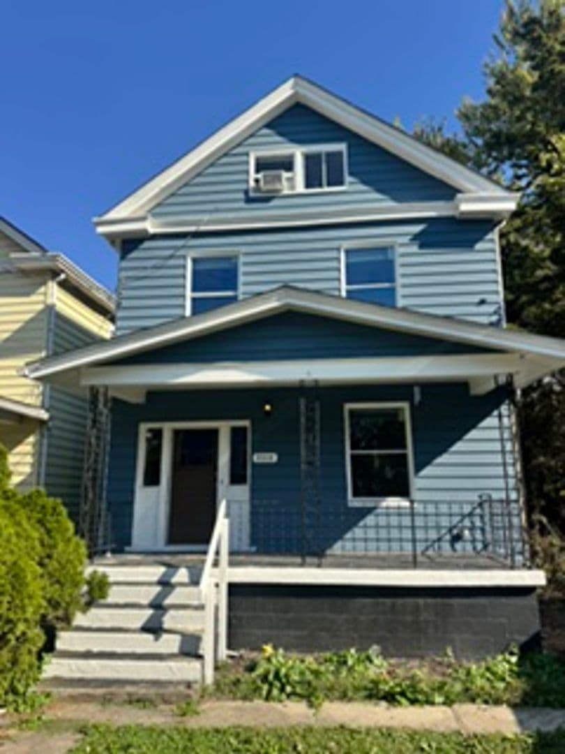 Cincinnati House: 2312 Sauer Ave