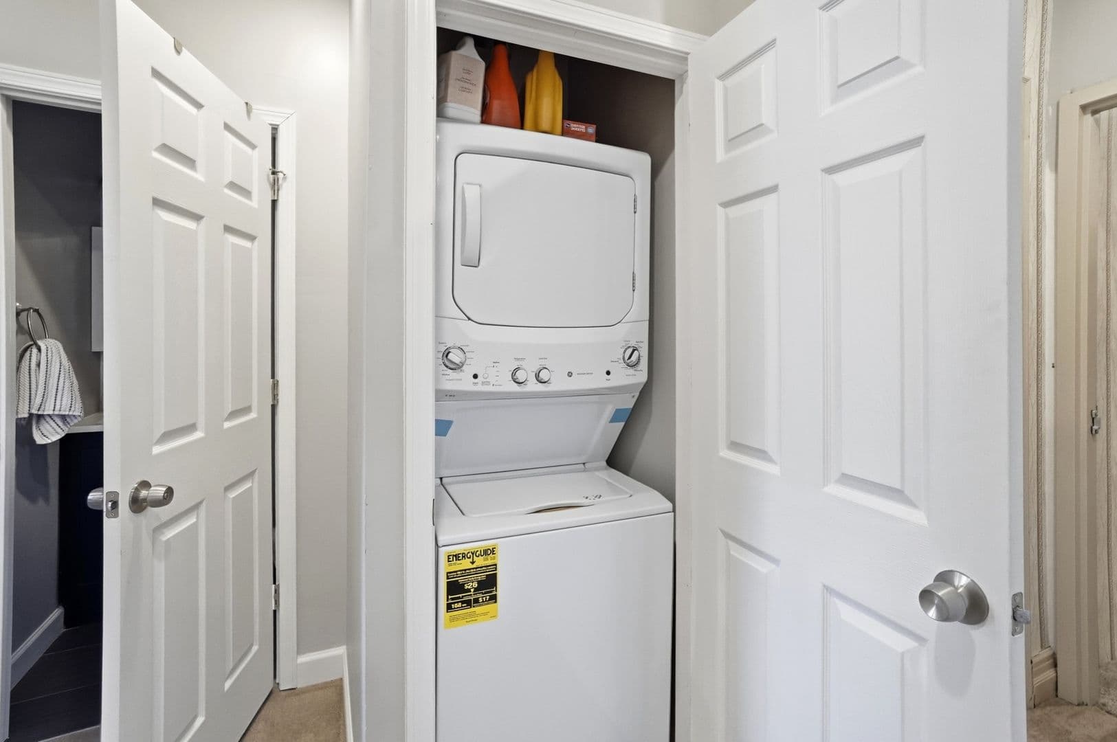 Cincinnati Apartment: 2406 Auburn Ave