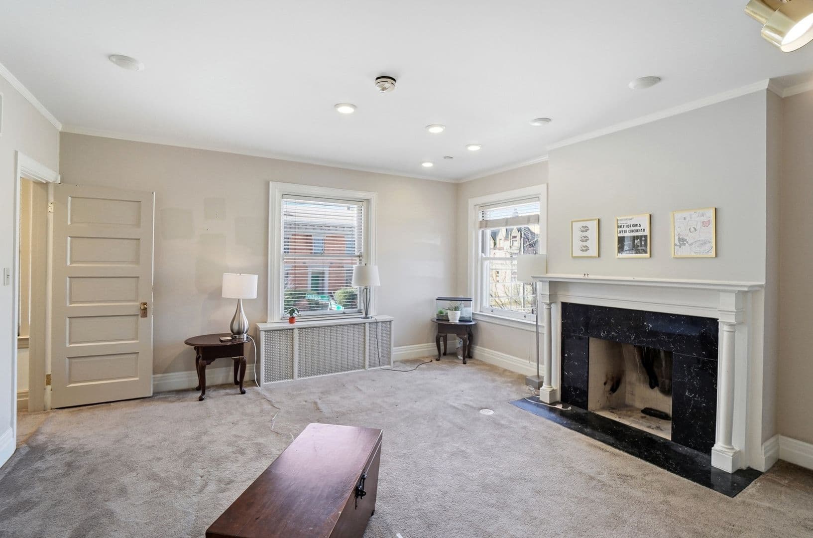 Cincinnati Apartment: 2406 Auburn Ave