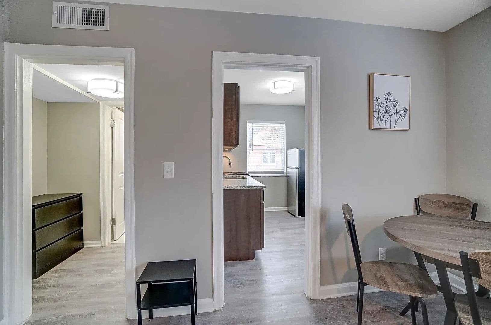 Cincinnati Apartment: 334 Helen Street