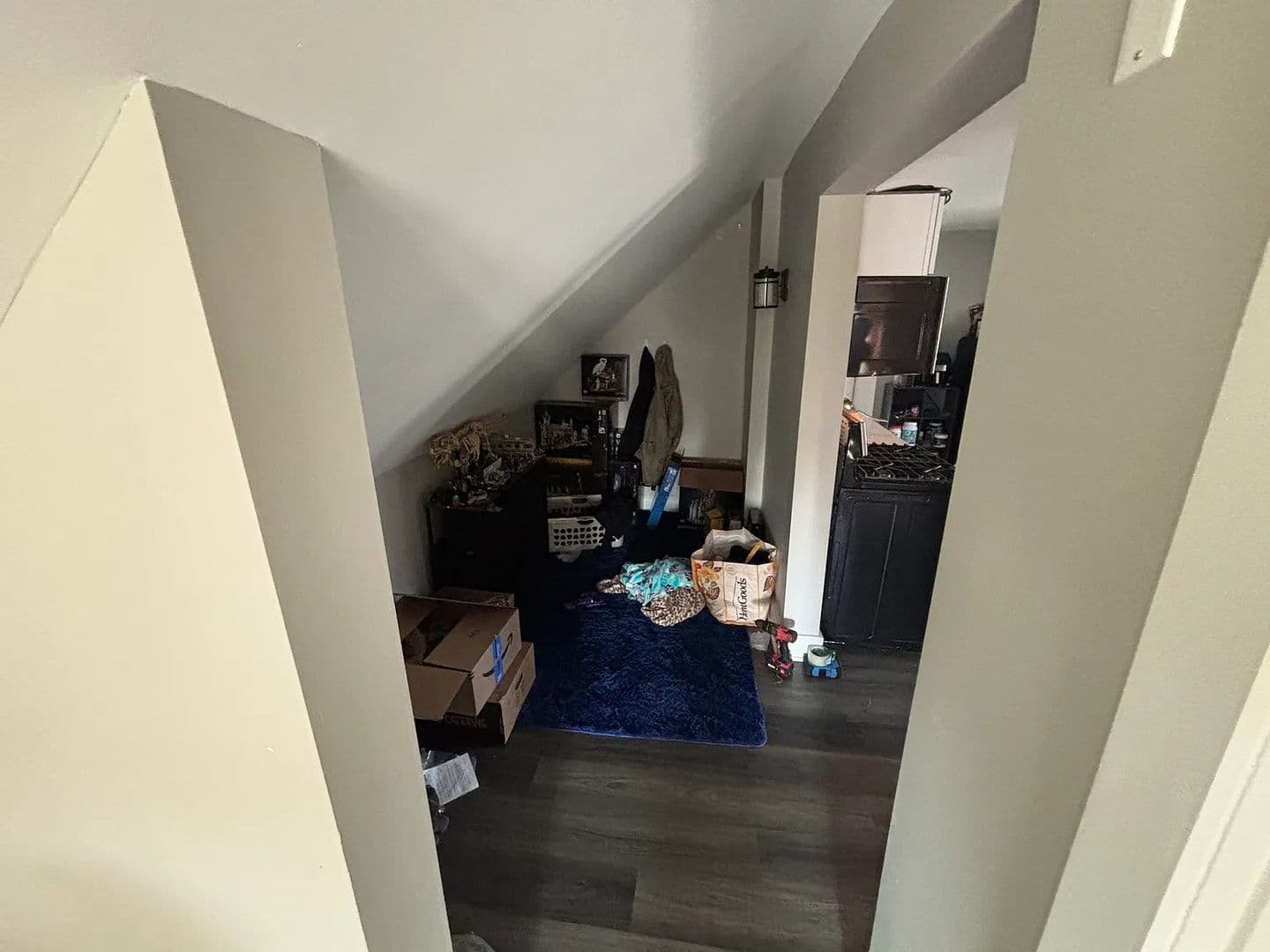 Cincinnati Apartment: 281 McCormick