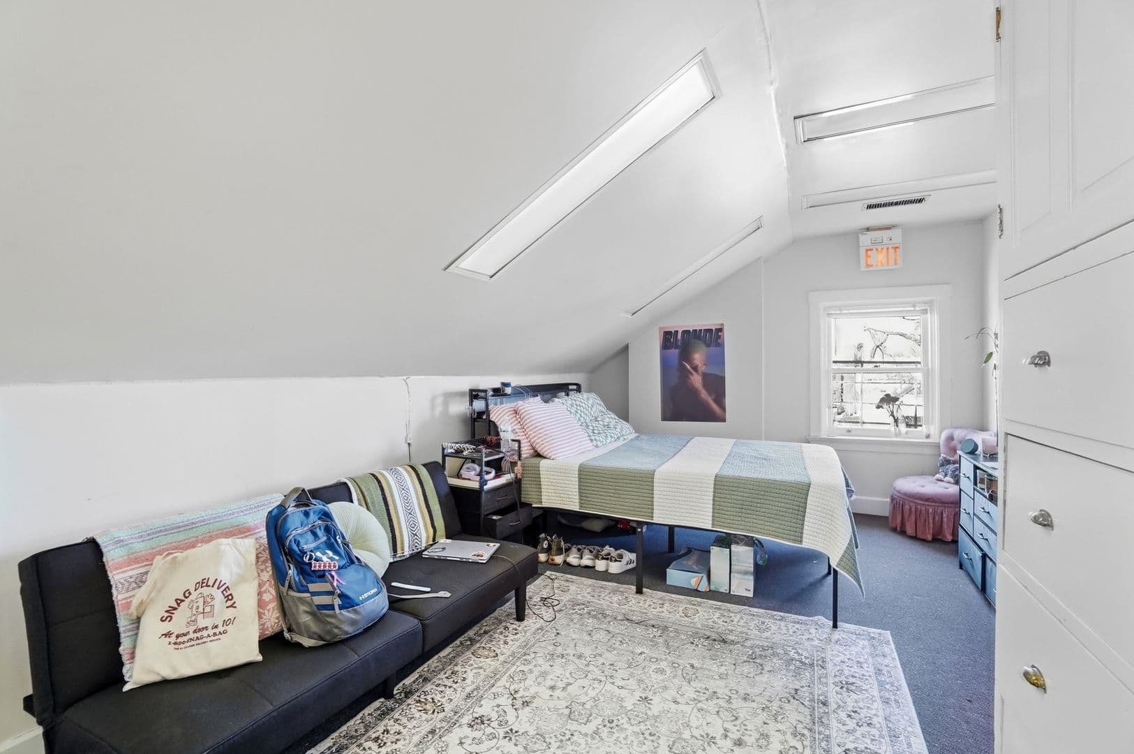 Cincinnati Apartment: 2406 Auburn Ave
