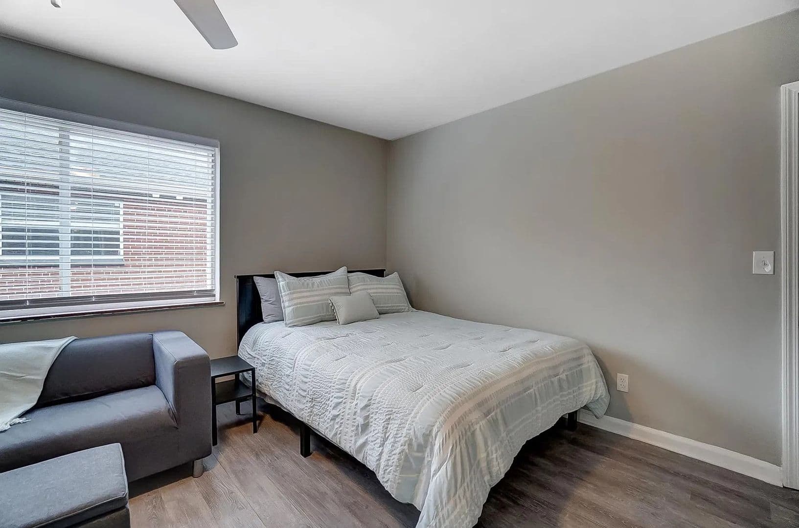 Cincinnati Apartment: 330 Helen Street