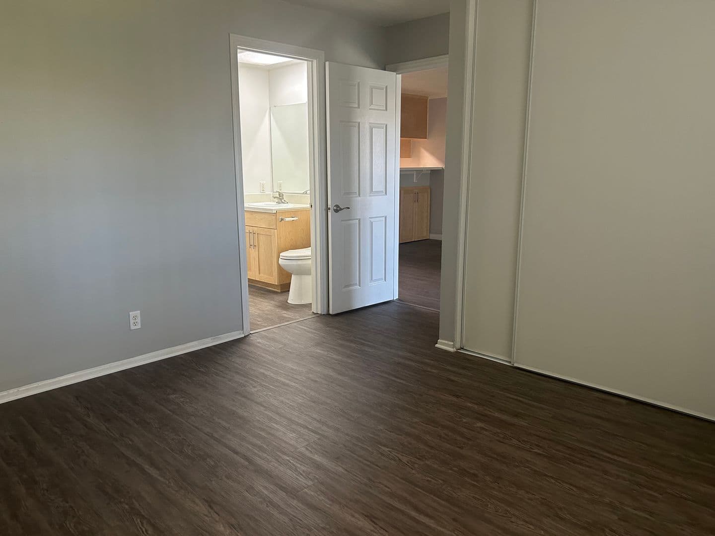 Santa Ana Apartment: 811 S. Fairview