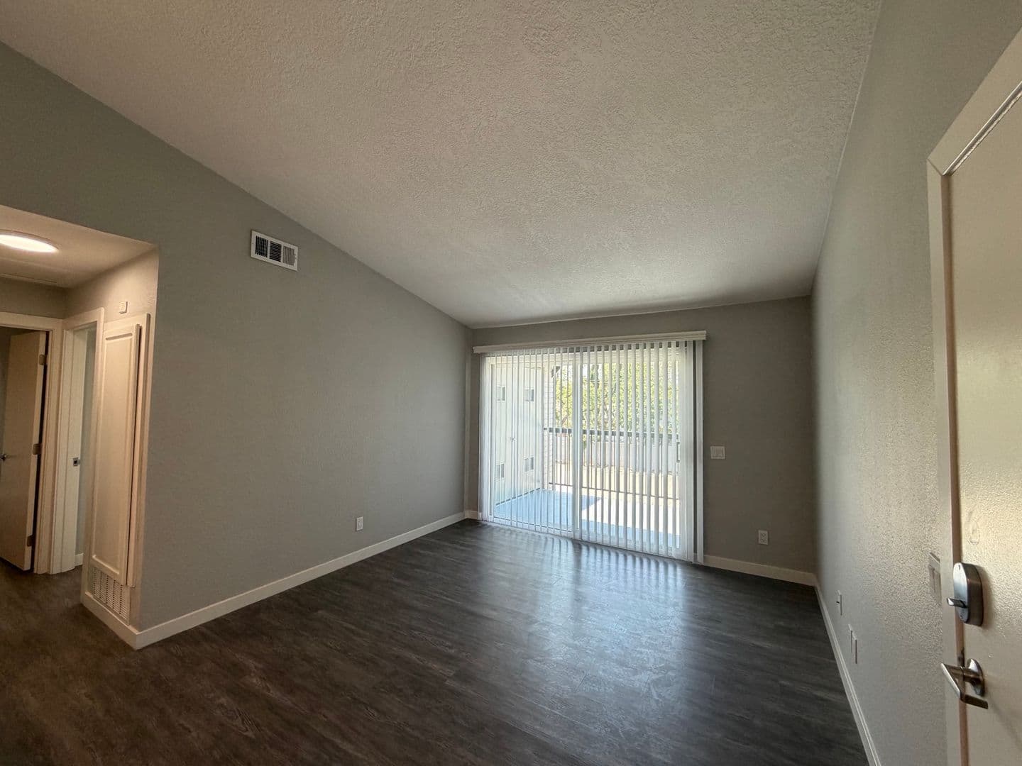 Riverside Apartment: 7600 Ambergate Place