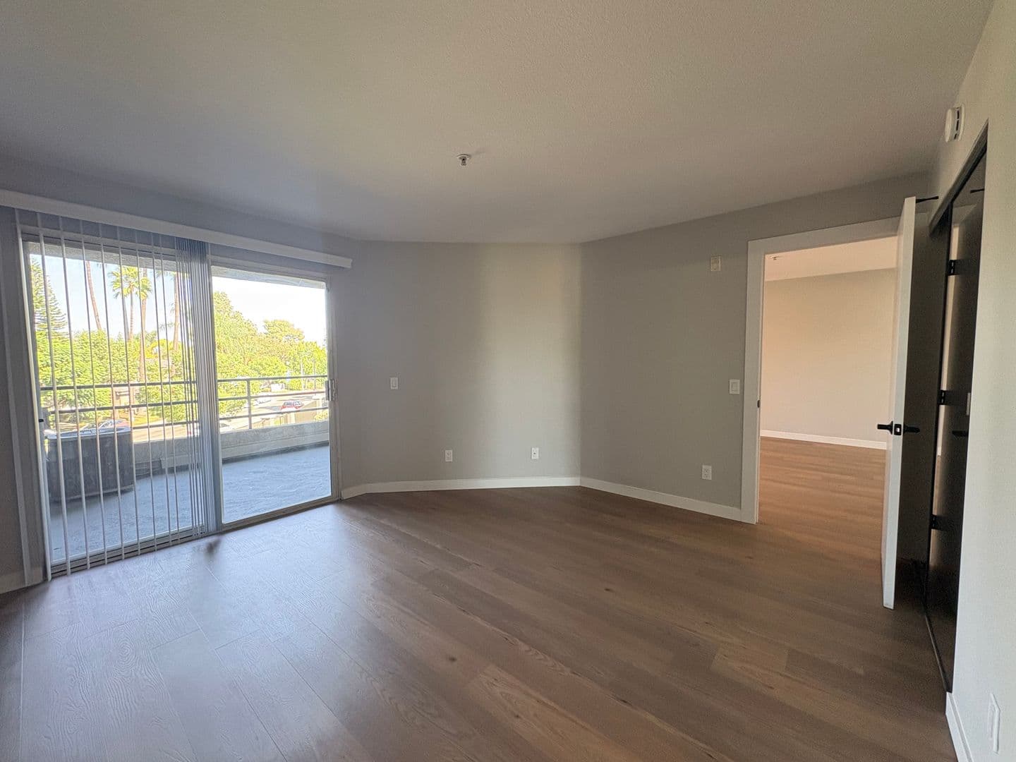 Costa Mesa Apartment: 2855 Pinecreek Drive