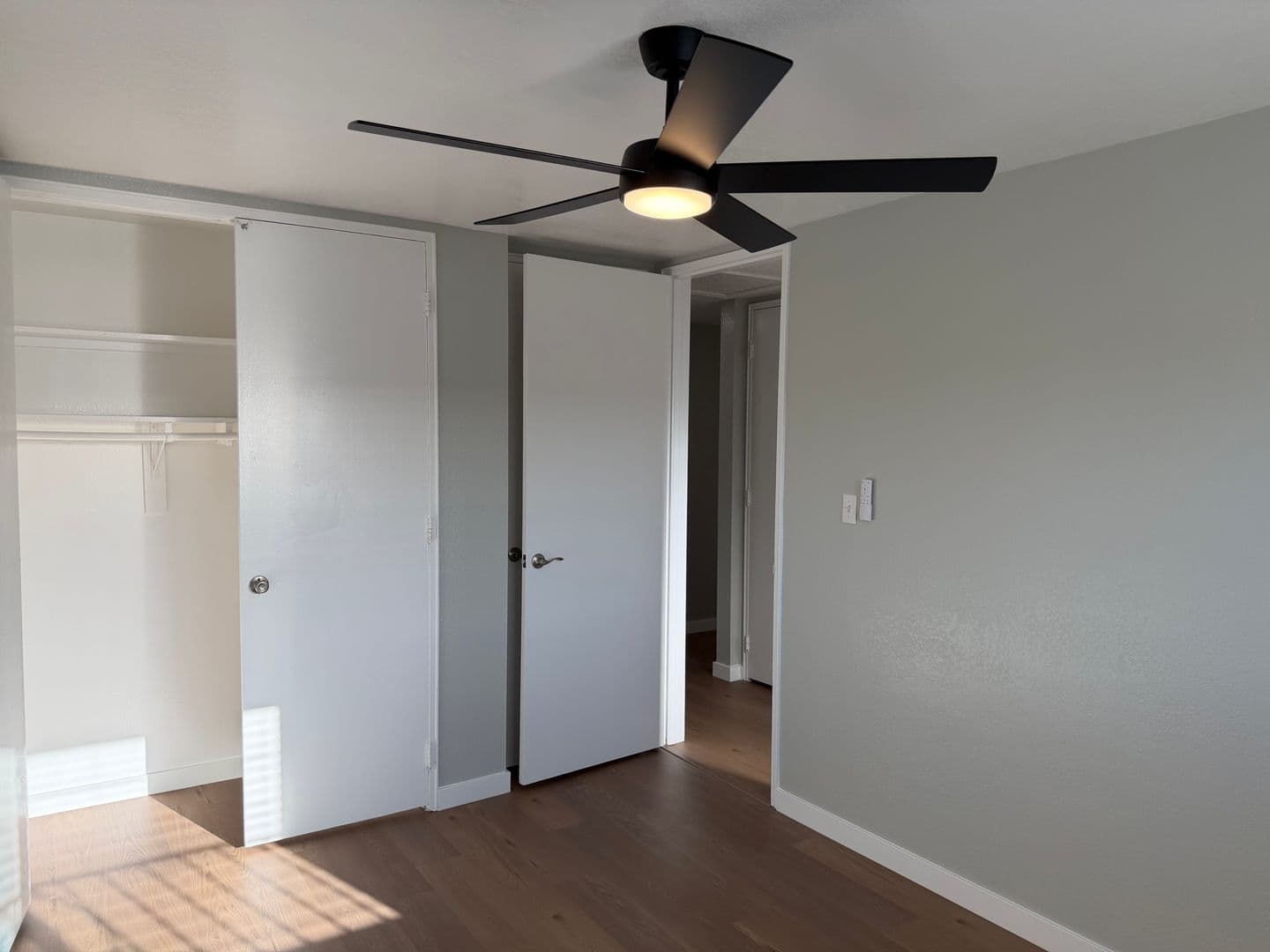 Lakewood Apartment: 4907 1/4 Hayter Avenue