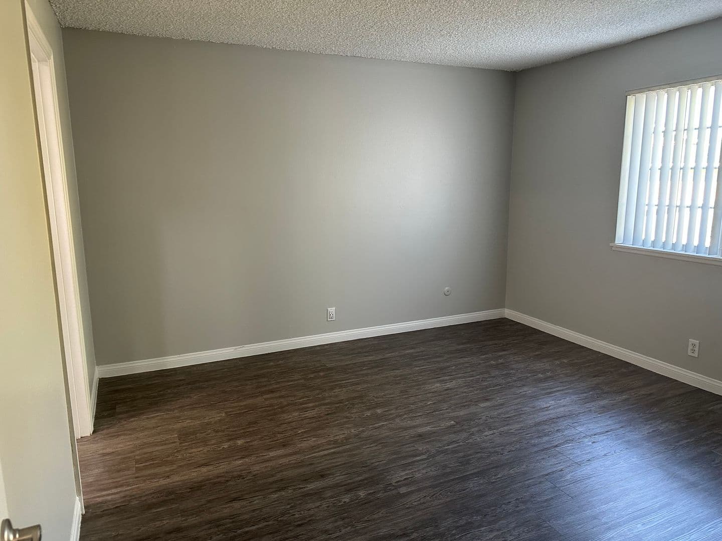 Santa Ana Apartment: 811 S. Fairview