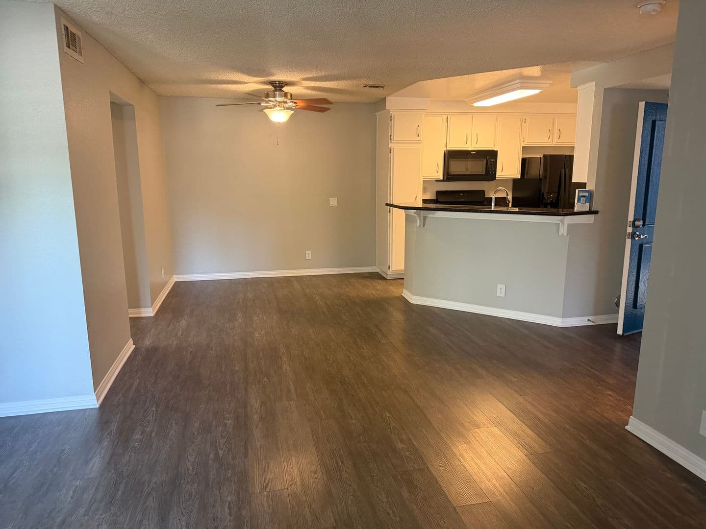 Azusa Apartment: 950 W. Sierra Madre Avenue