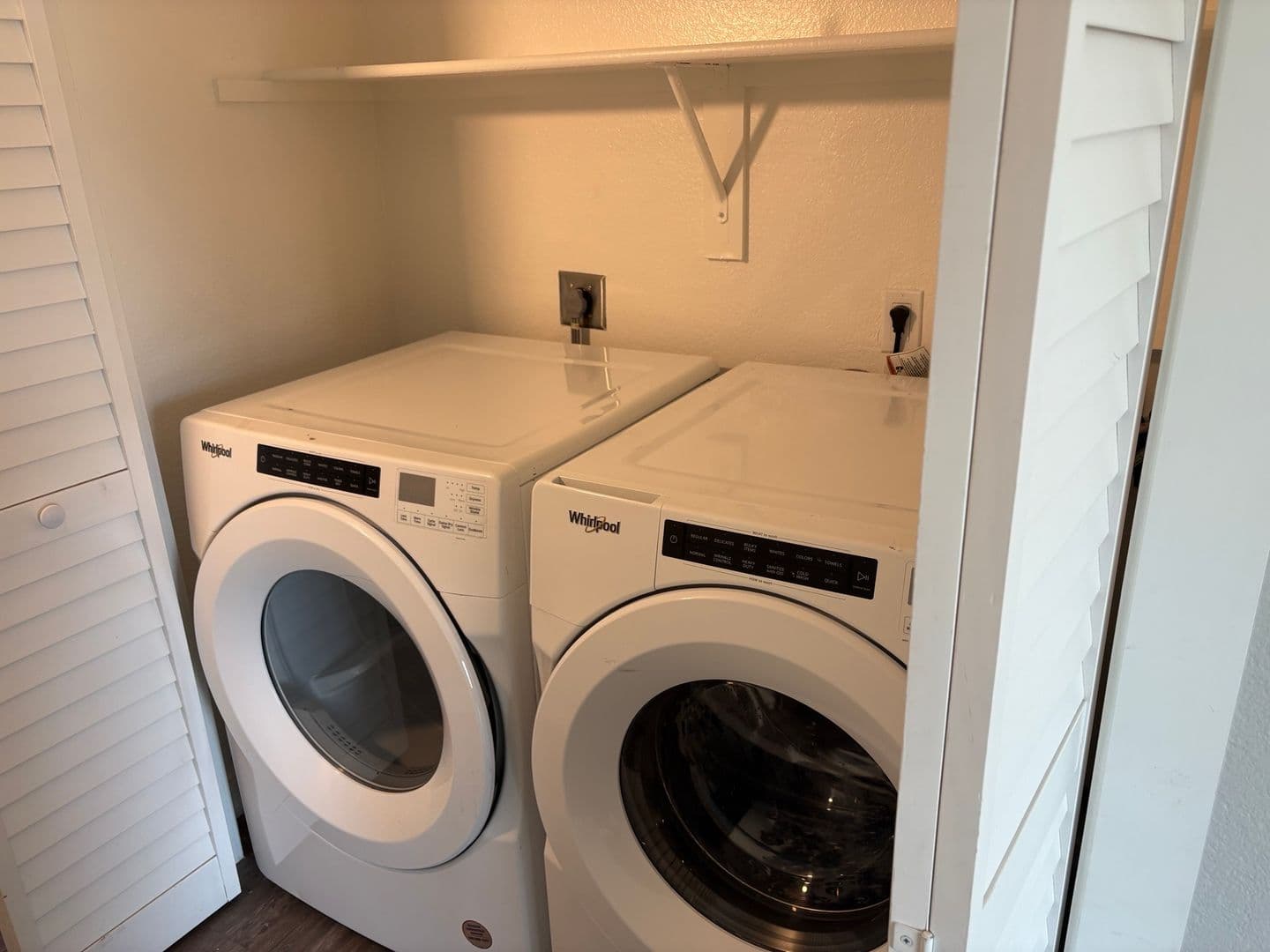 Riverside Apartment: 3957 Pierce Street