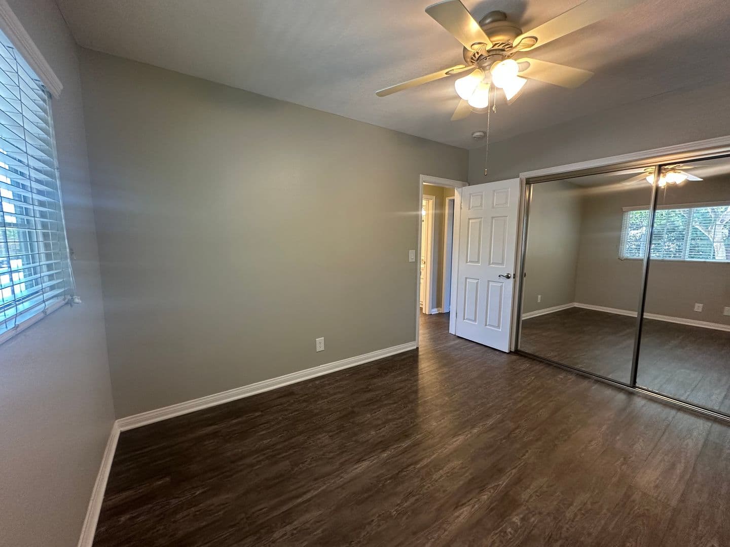 Paramount Apartment: 15940 Indiana Avenue