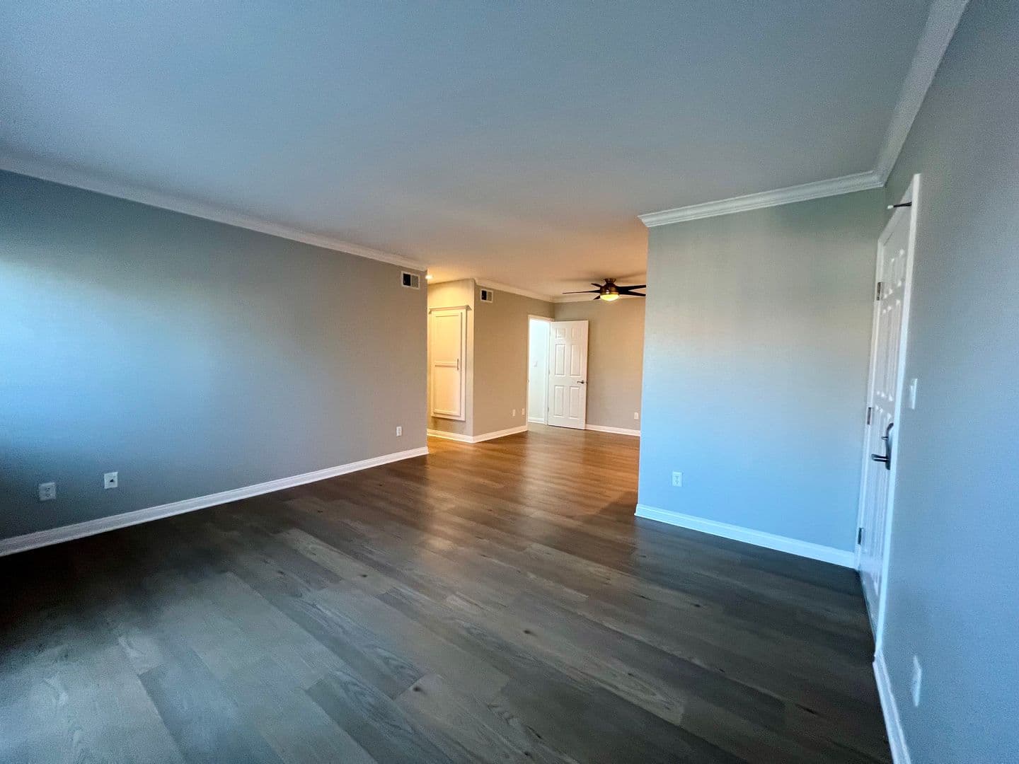 Garden Grove Apartment: 13884 Euclid Avenue