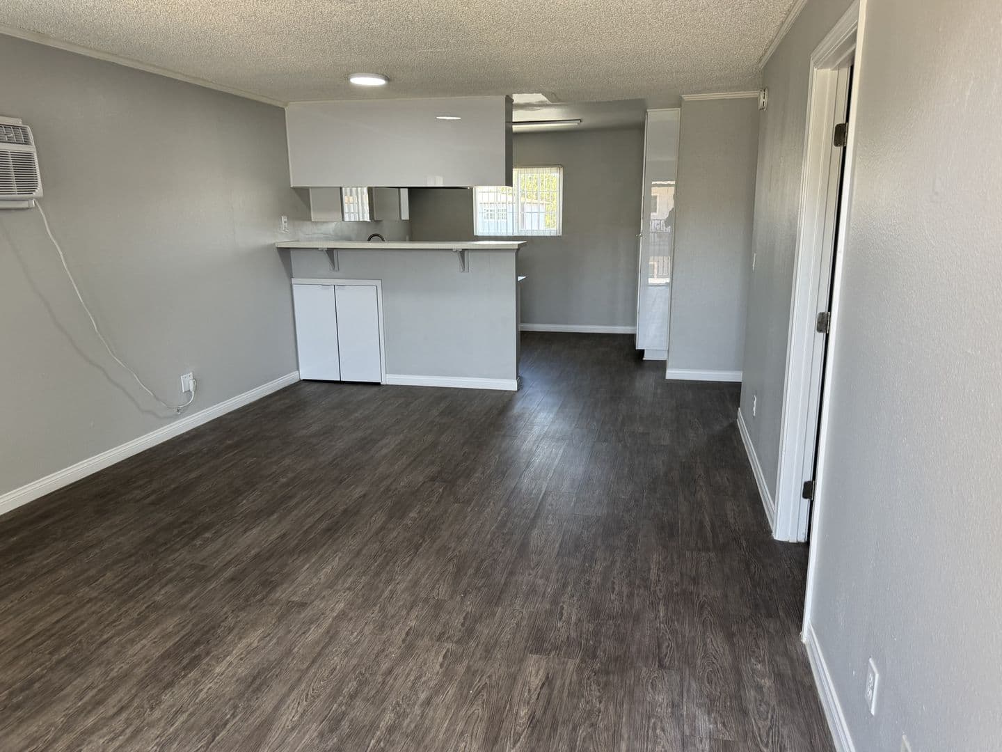 Santa Ana Apartment: 811 S. Fairview