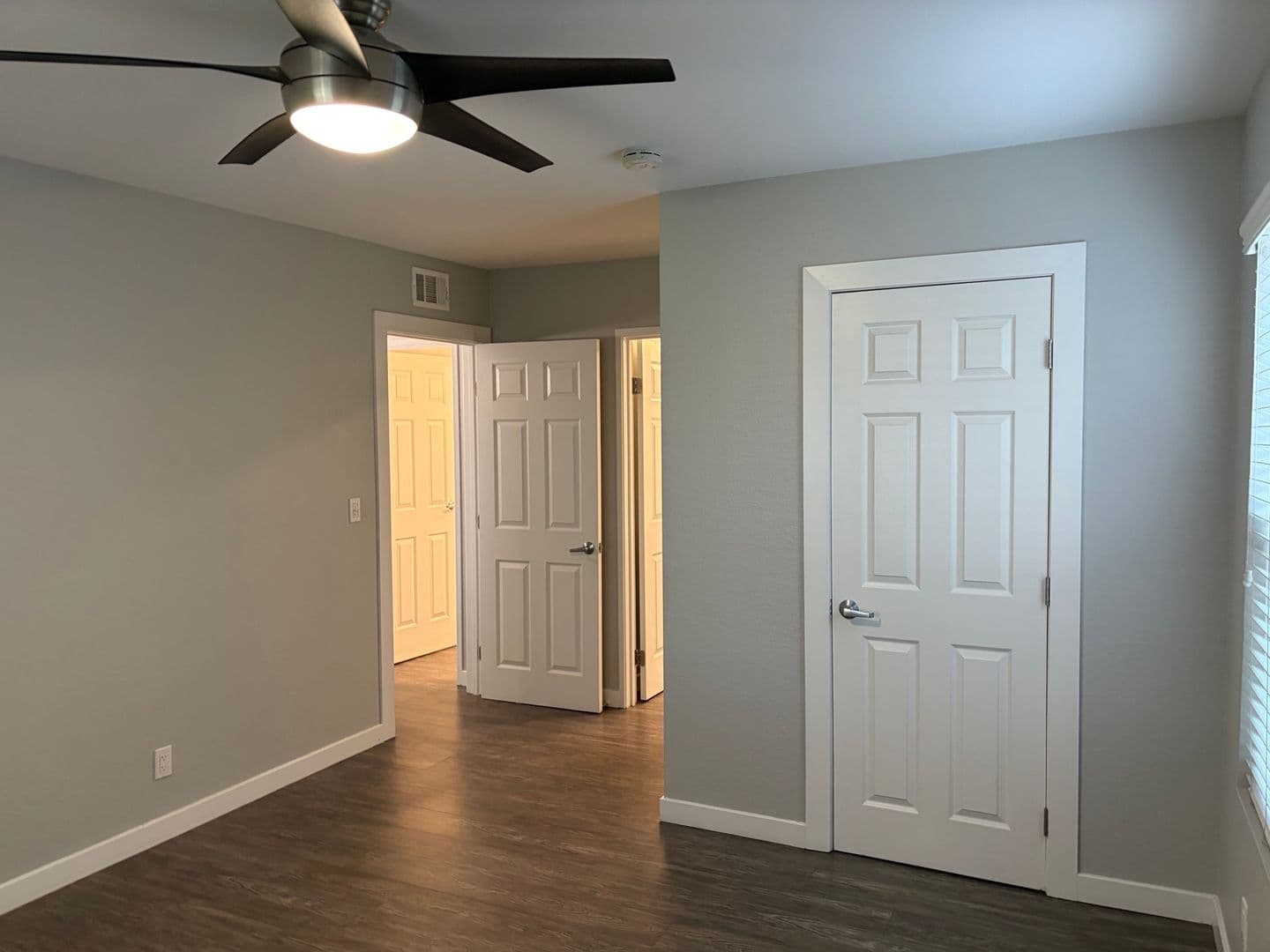 Riverside Apartment: 3957 Pierce Street