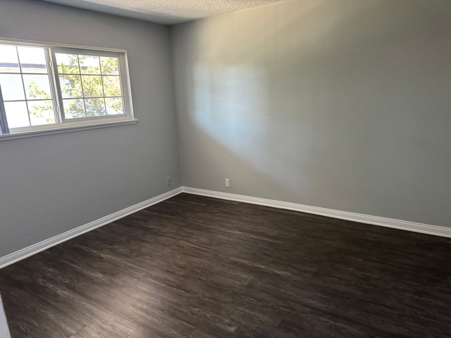 Santa Ana Apartment: 811 S. Fairview