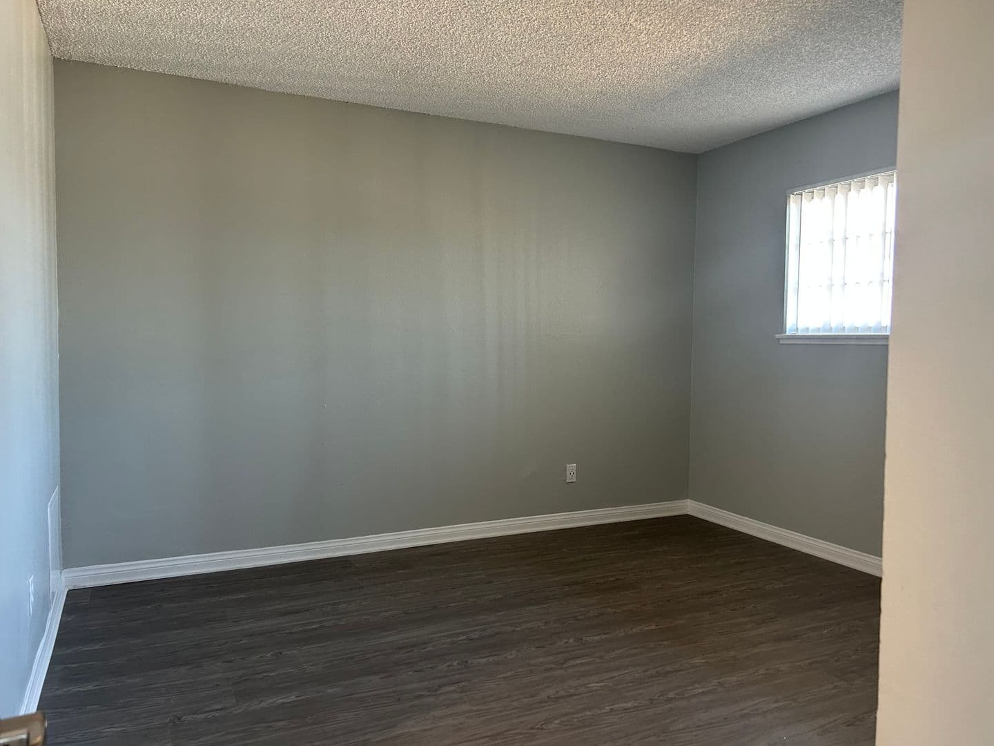 Santa Ana Apartment: 811 S. Fairview