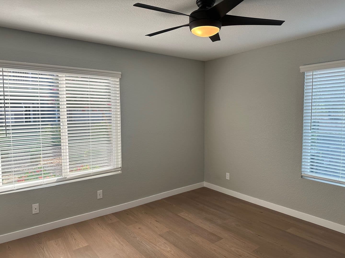 Riverside Apartment: 3957 Pierce Street