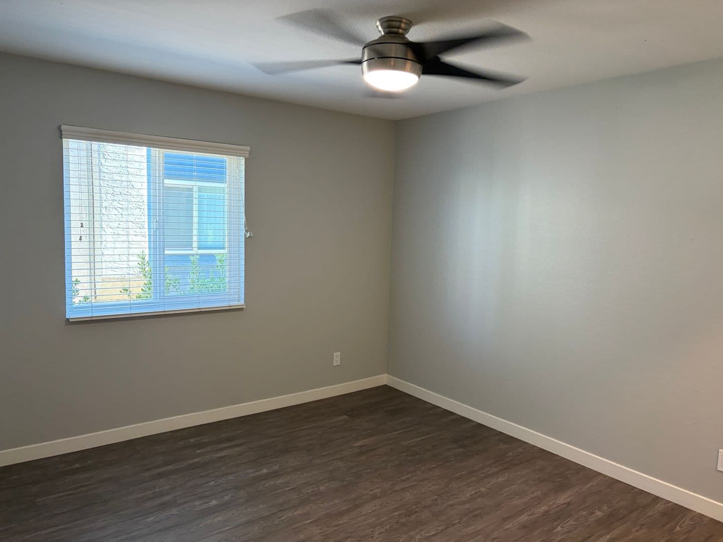 Riverside Apartment: 3957 Pierce Street