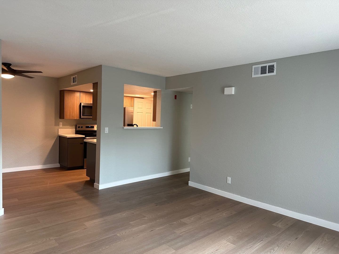 Riverside Apartment: 3957 Pierce Street