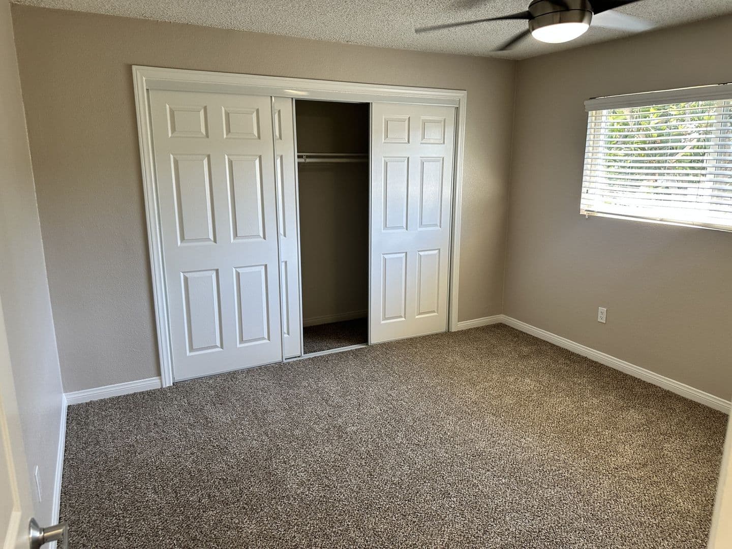 Norwalk Apartment: 12401 Studebaker Road