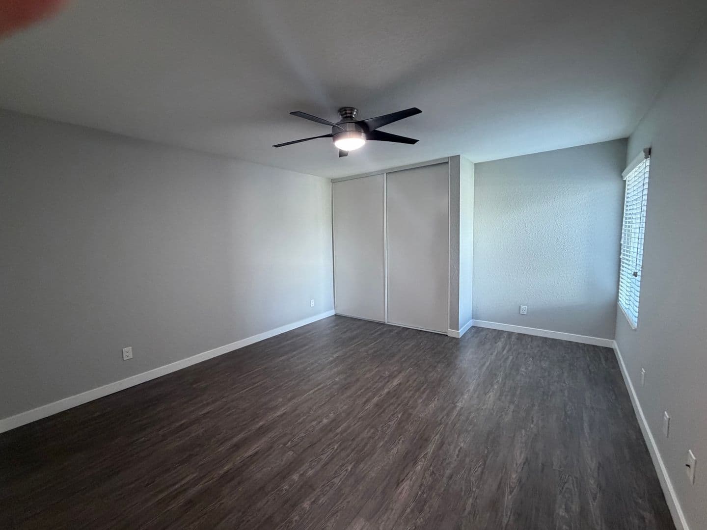 Riverside Apartment: 7600 Ambergate Place