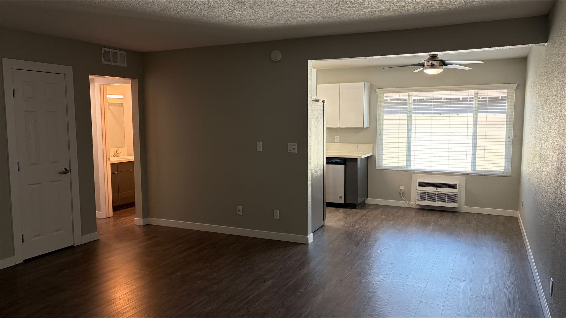 Anaheim Apartment: 120 S. Grand Avenue