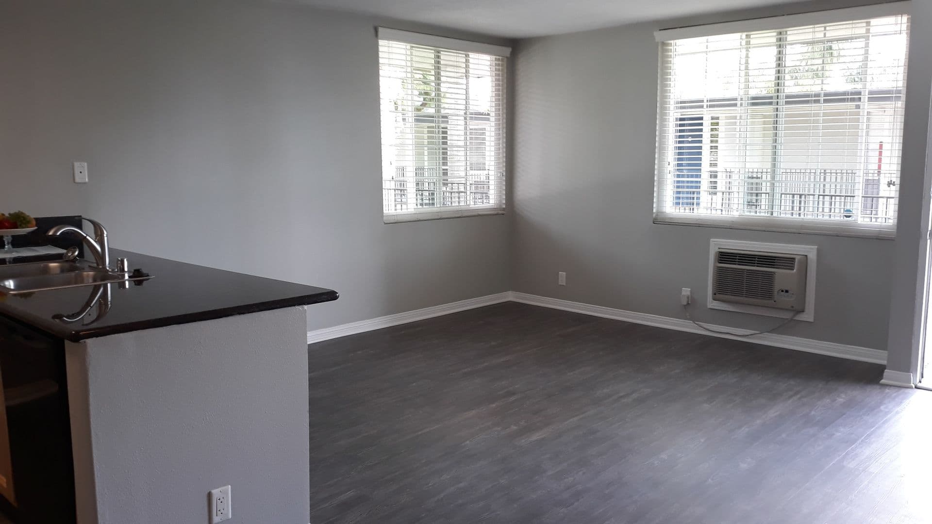 La Habra Apartment: 600 N. Harbor Blvd.