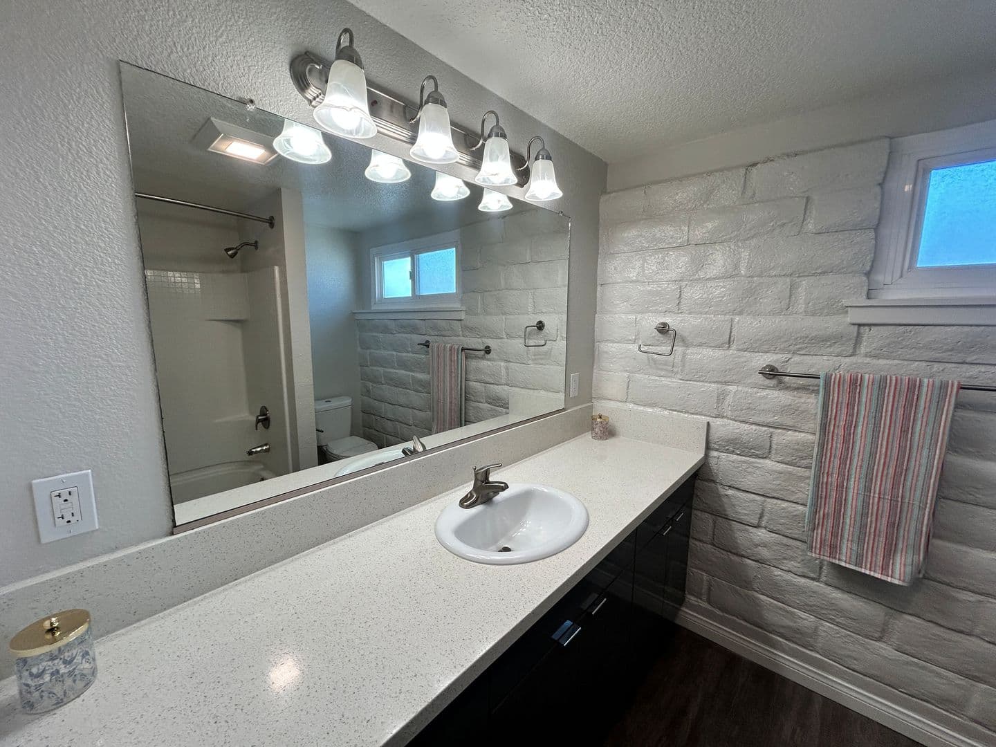 Montclair Apartment: 9550 Fremont Avenue
