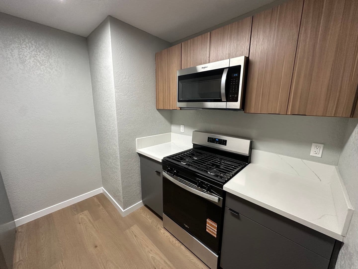 Lakewood Apartment: 4907 1/4 Hayter Avenue