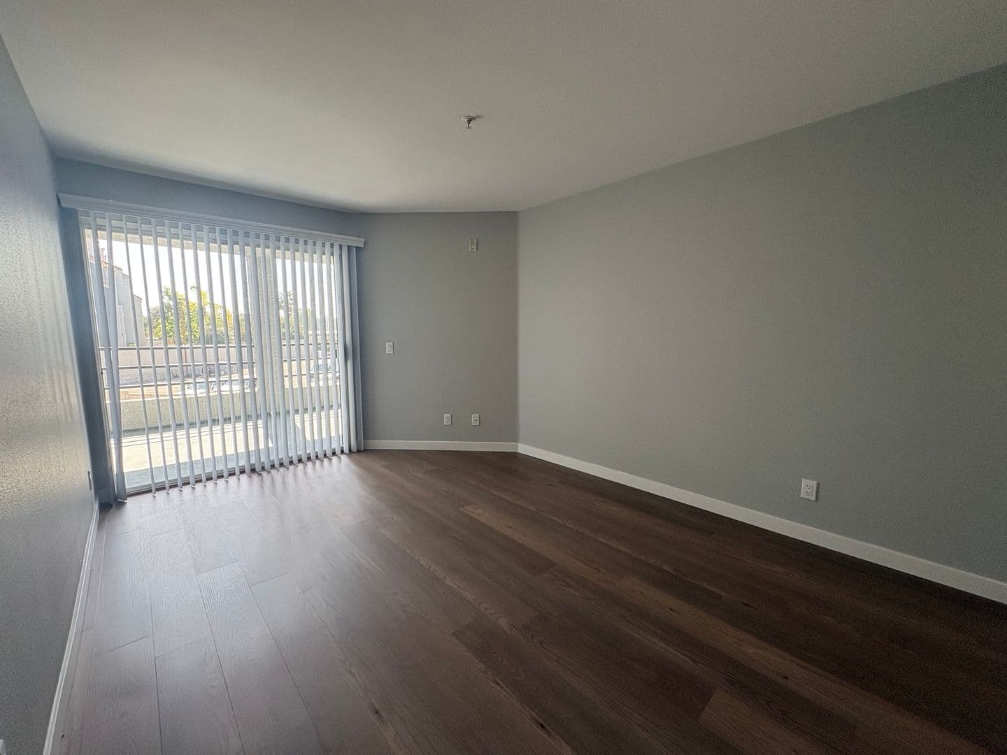 Costa Mesa Apartment: 2855 Pinecreek Drive