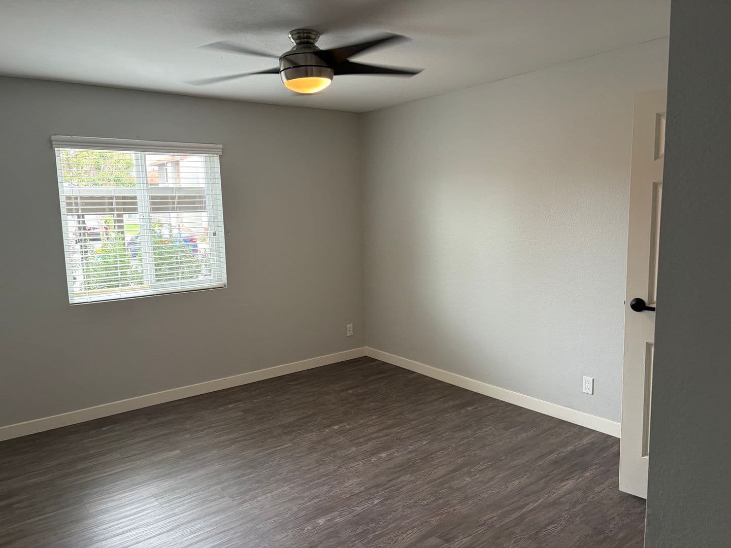 Riverside Apartment: 3957 Pierce Street