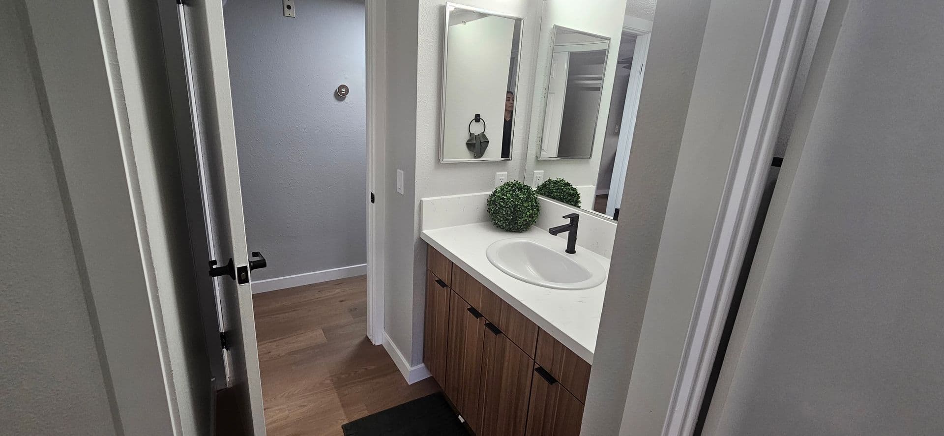 Santa Ana Apartment: 315 S. Newhope St.