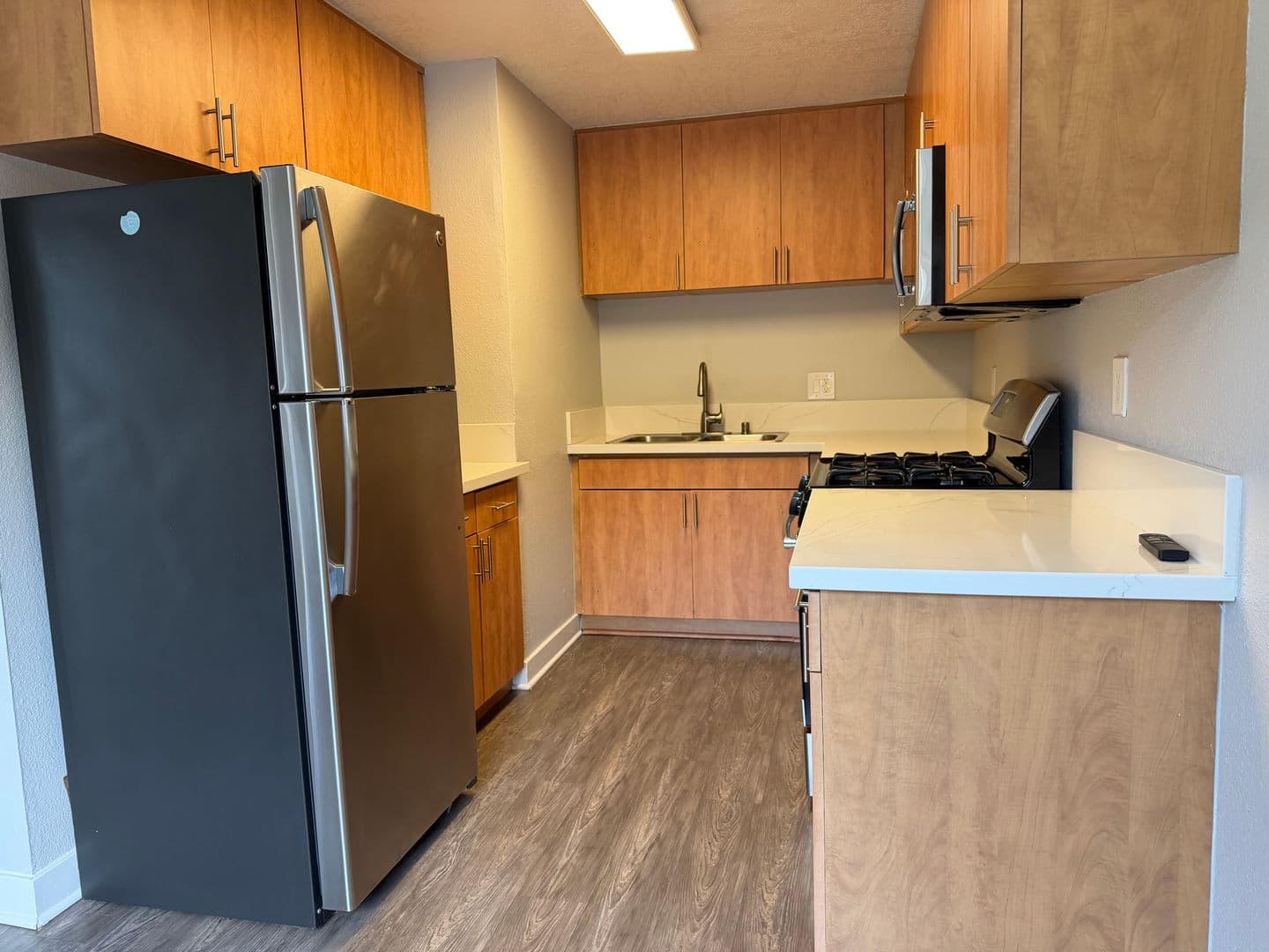 Long Beach Apartment: 1718 Ximeno Avenue
