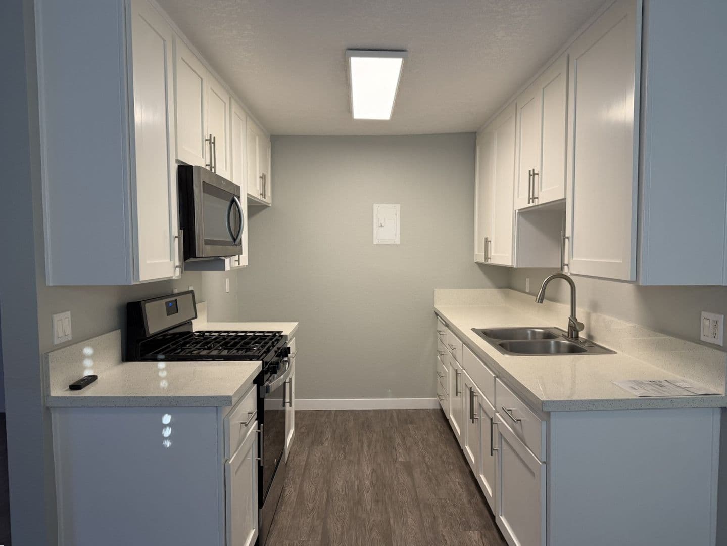 Norwalk Apartment: 12301 Studebaker Road