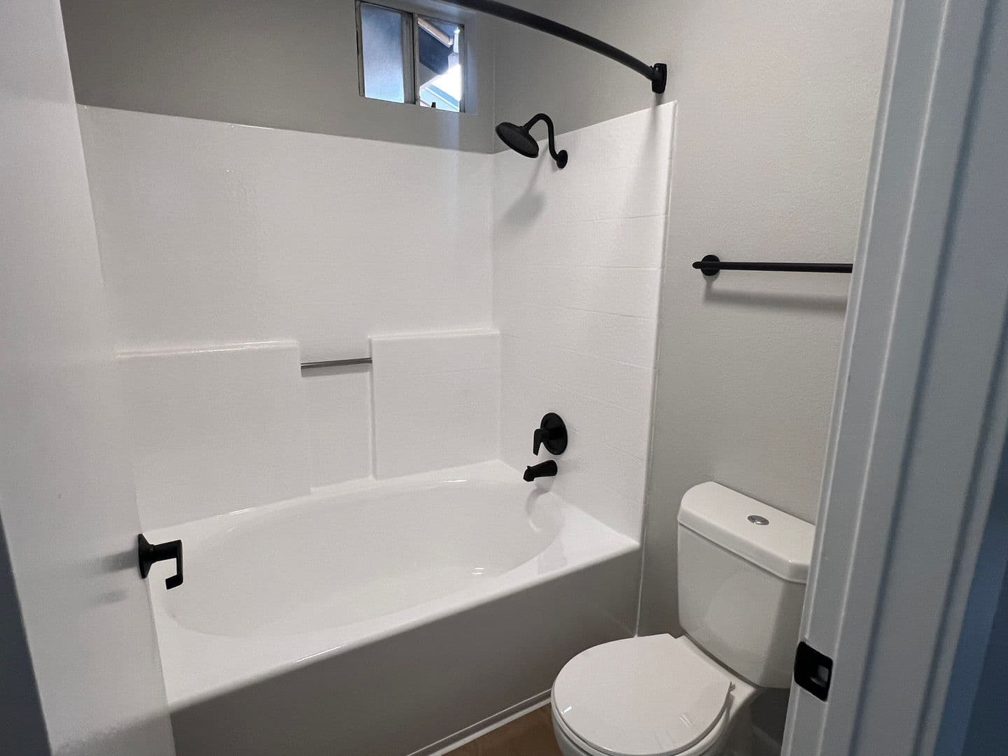 Santa Ana Apartment: 315 S. Newhope St.