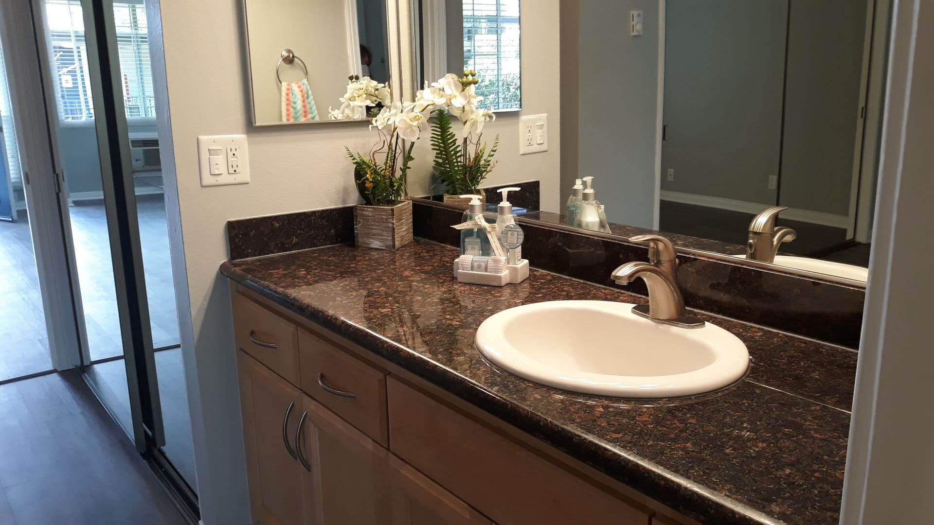 La Habra Apartment: 600 N. Harbor Blvd.
