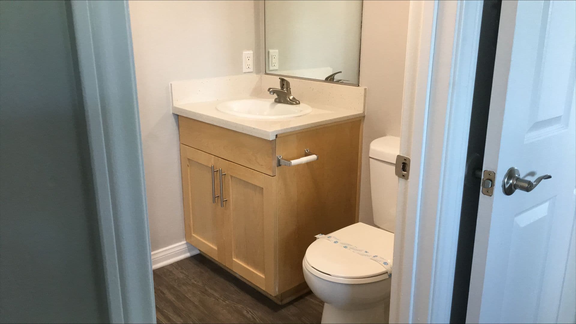 Santa Ana Apartment: 811 S. Fairview