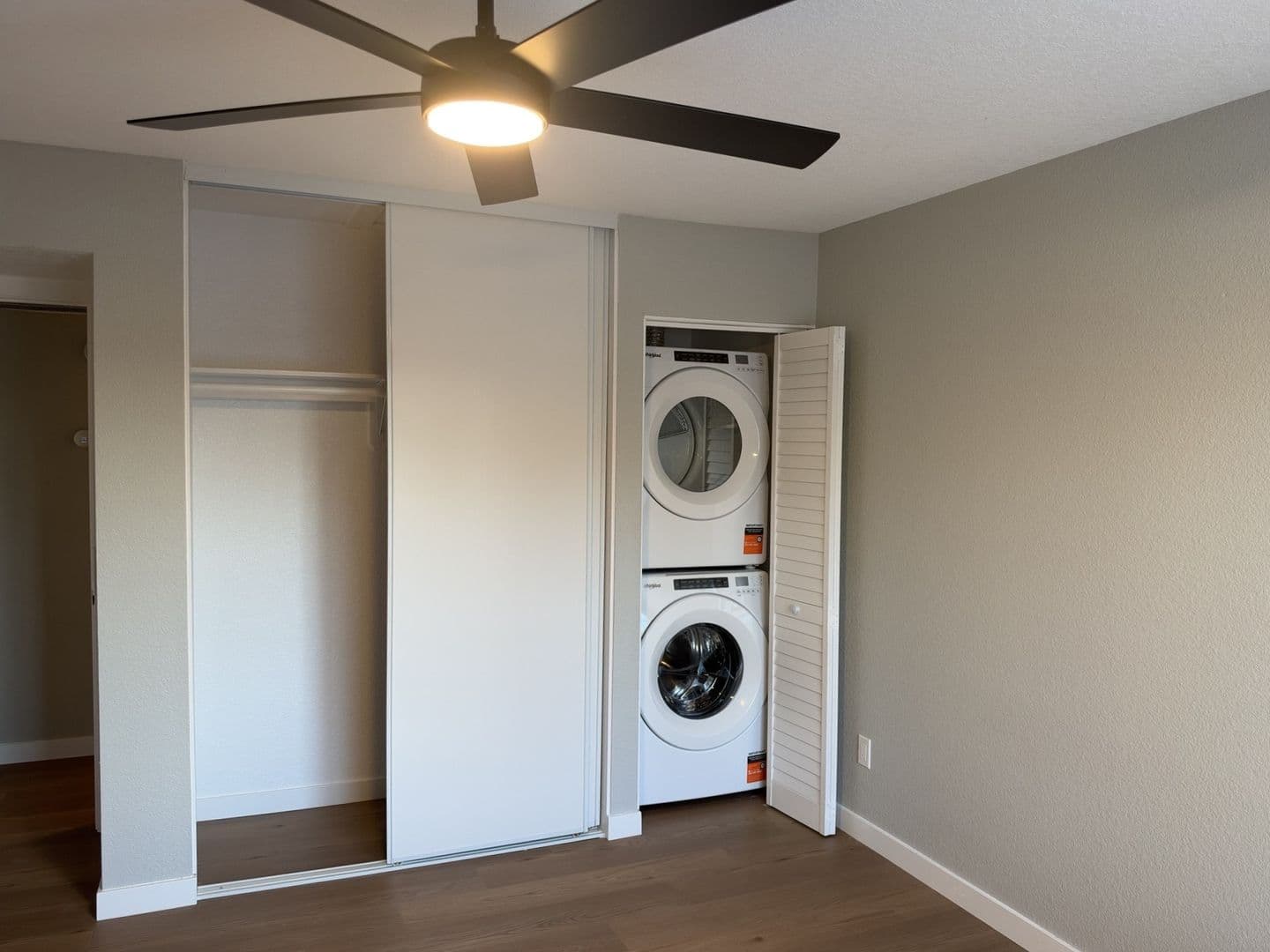 Riverside Apartment: 3900 Fir Tree Drive