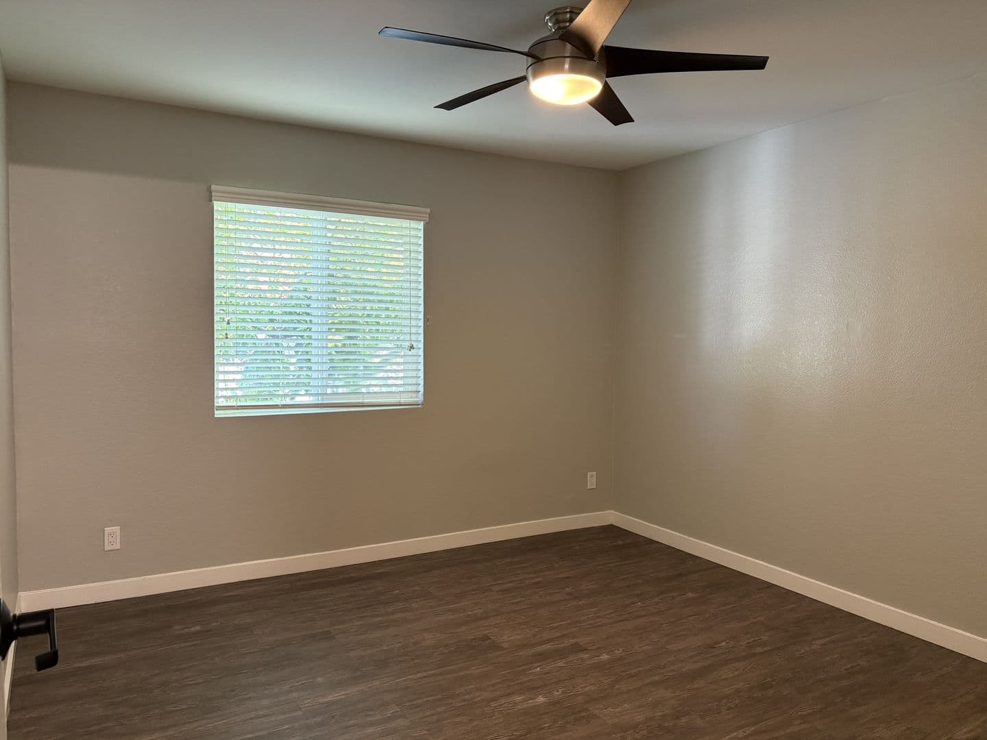 Riverside Apartment: 3957 Pierce Street