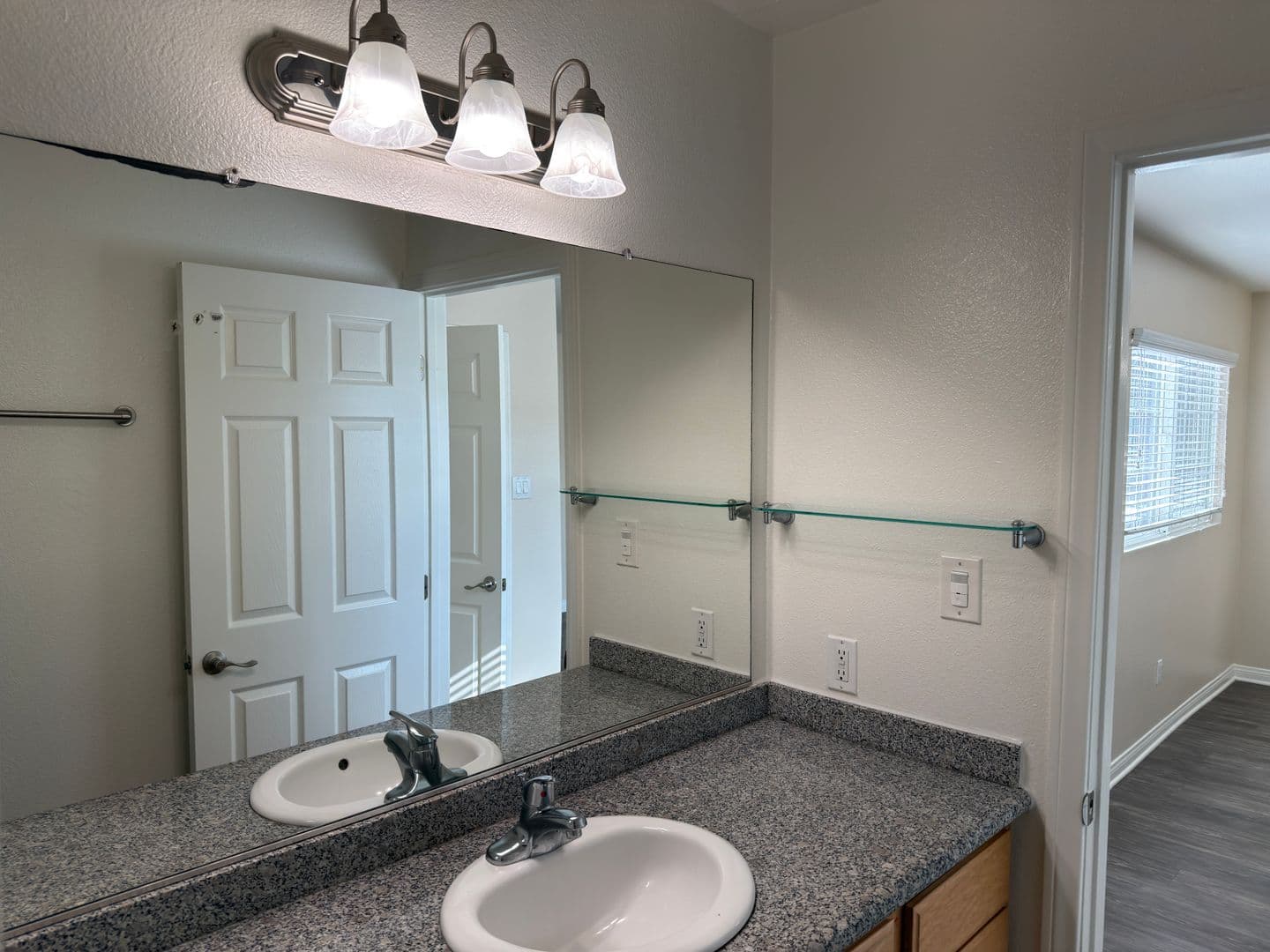 Westminster Apartment: 13751 Edwards Street