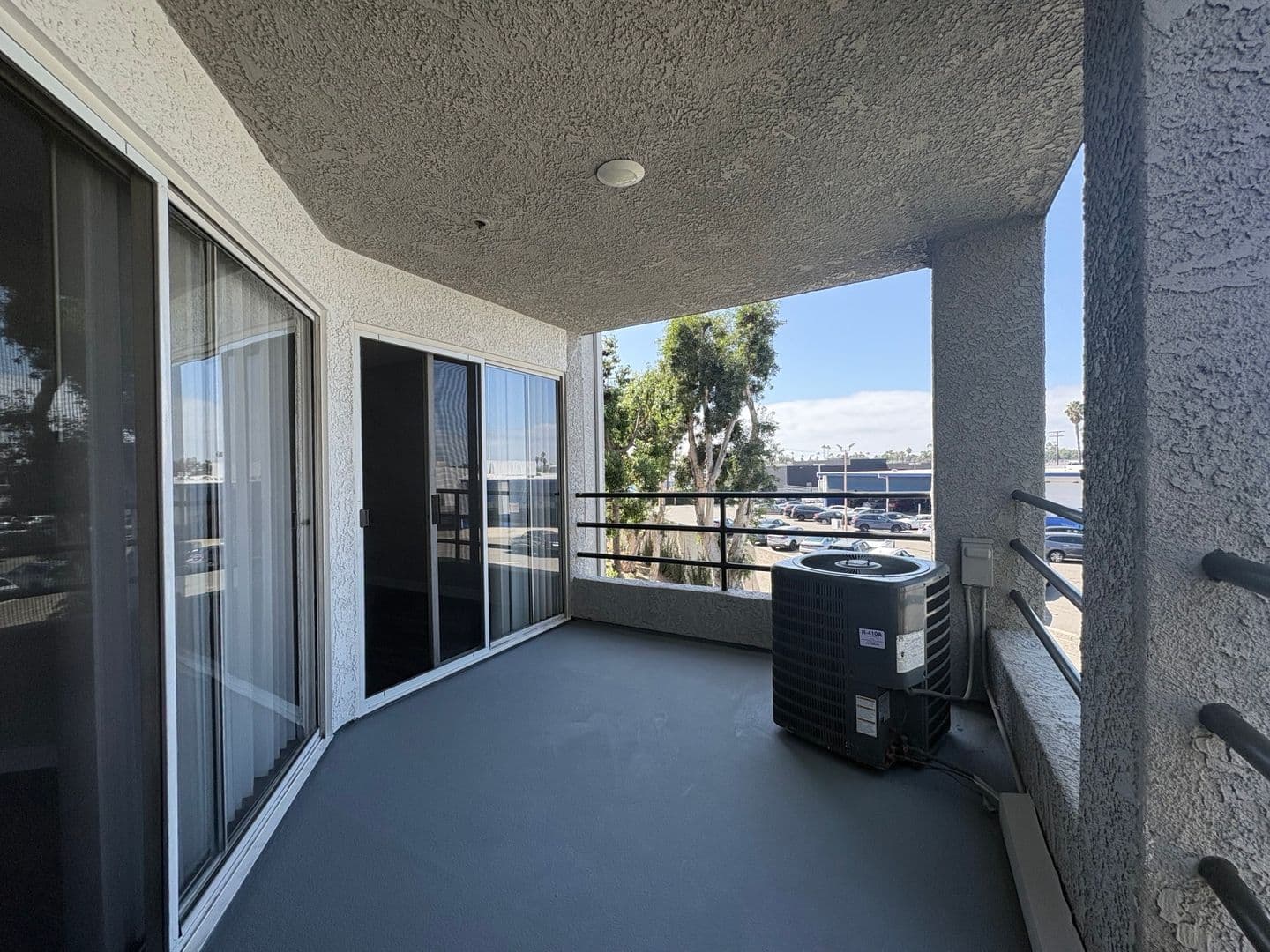 Costa Mesa Apartment: 2855 Pinecreek Drive