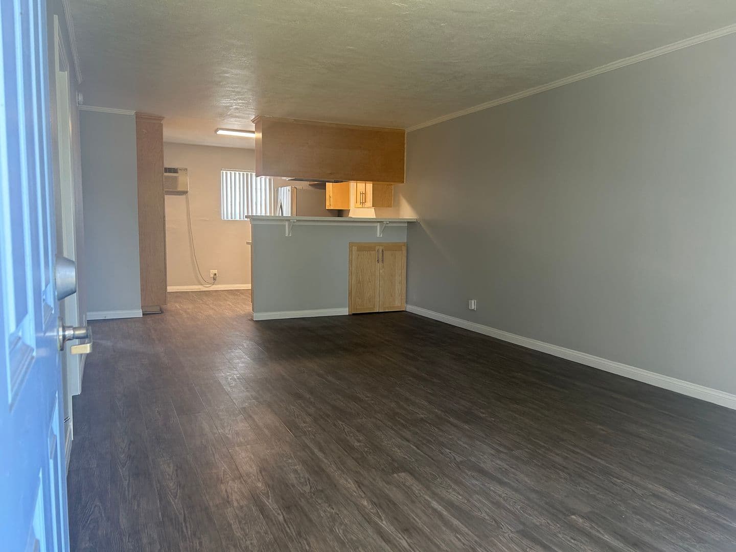 Santa Ana Apartment: 811 S. Fairview